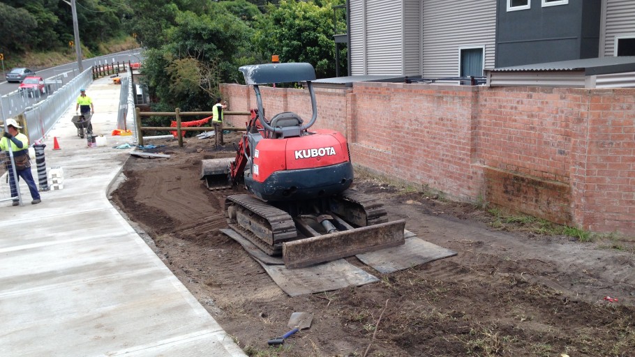 Stoney Creek Shared Bridge – Landscaping